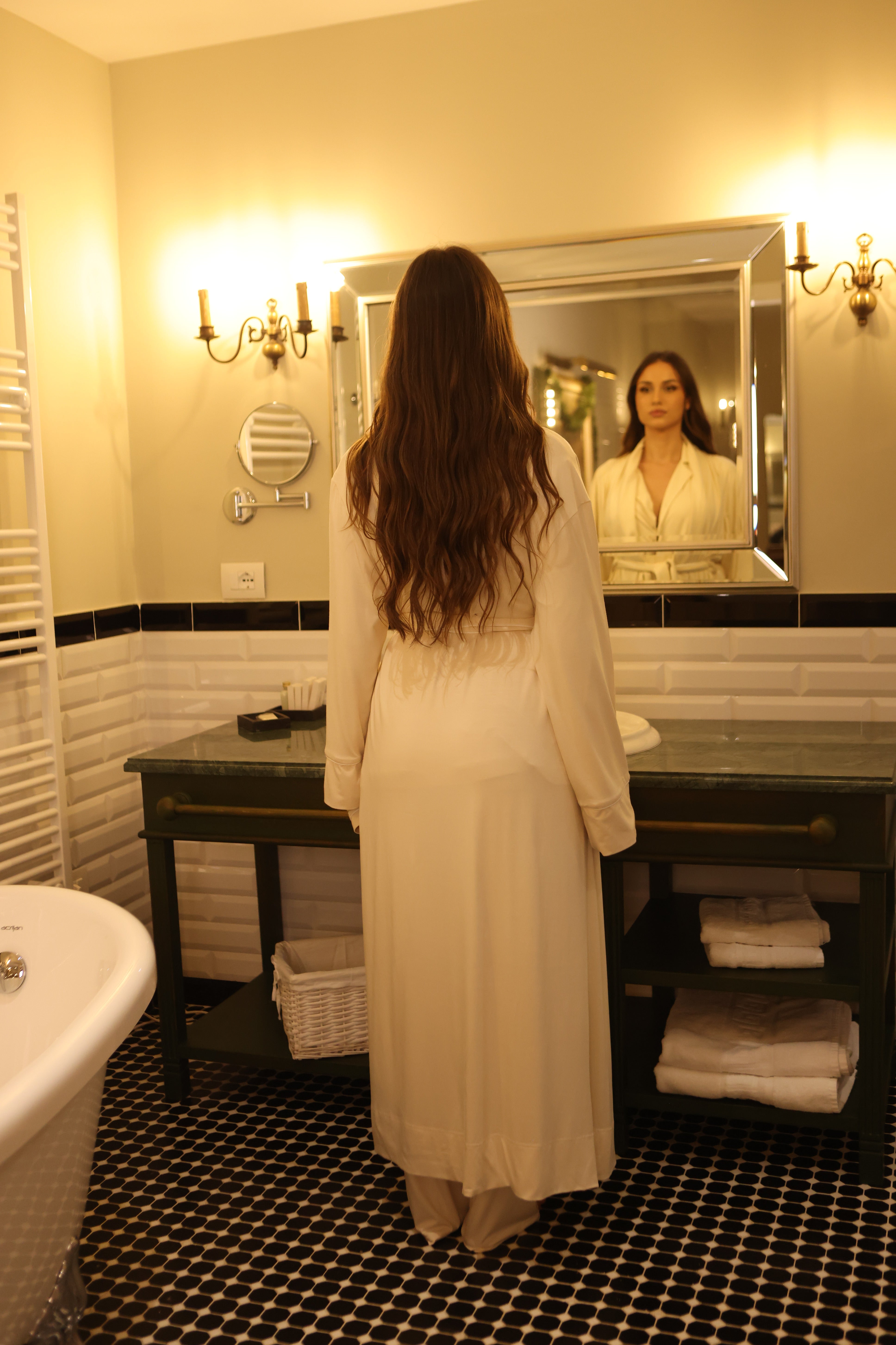 The Sunday Club Robe